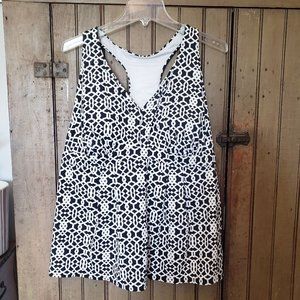 EUC, Lands' End, V-neck Racerback Tankini, Black White Geo Print, 20W